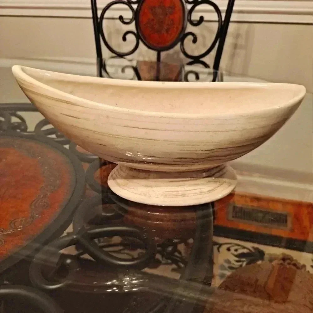 McCoy banana boat pottery EUC